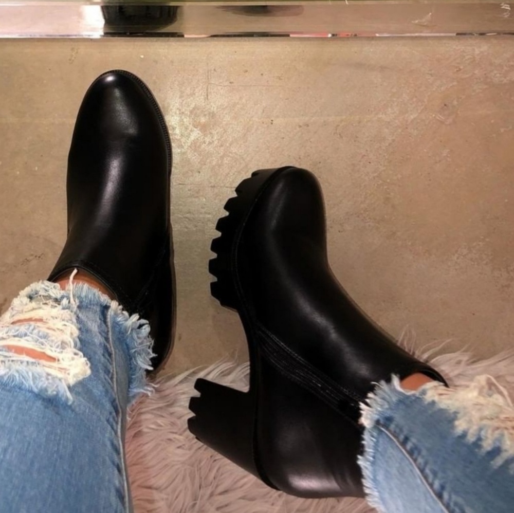 Last pairs 5.5 & 7"Alexa" 🖤booties - Picture 2 of 7